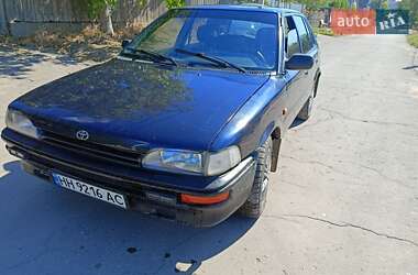 Хэтчбек Toyota Corolla 1990 в 