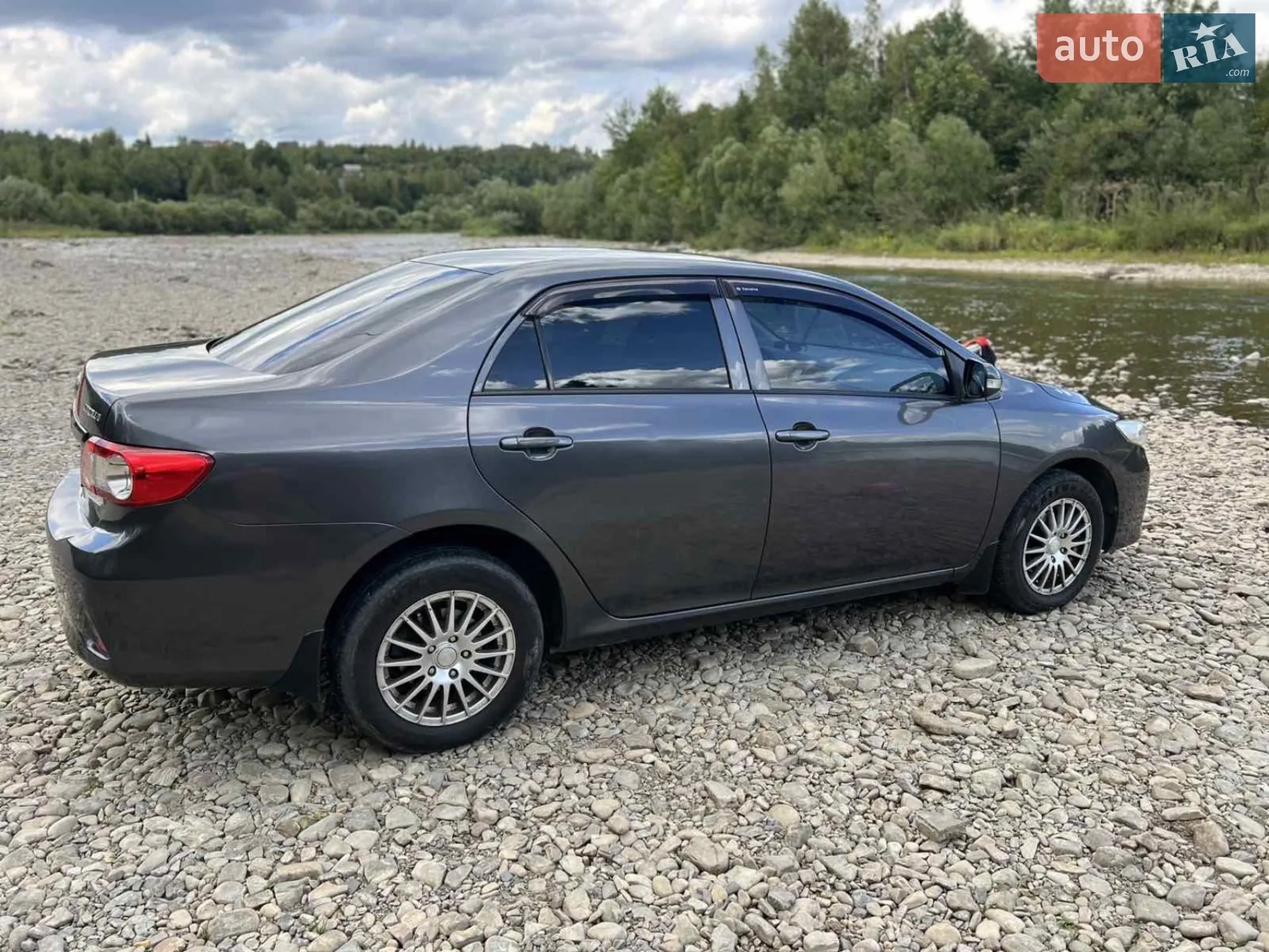 2011 Toyota Corolla - мініатюра 2
