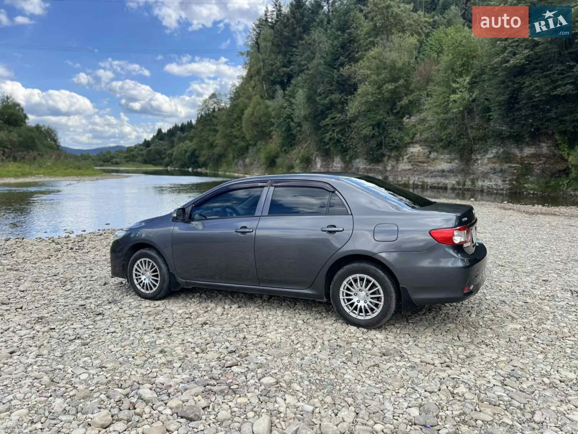 2011 Toyota Corolla - мініатюра 9