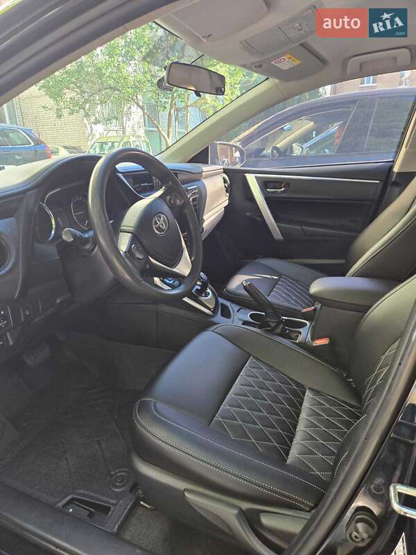 Седан Toyota Corolla 2020 в Києві