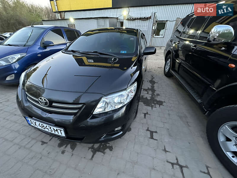 Седан Toyota Corolla 2008 в Харькове