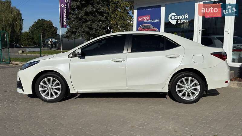 Седан Toyota Corolla 2018 в Львове фото 4 Седан Toyota Corolla 2018 в Львове