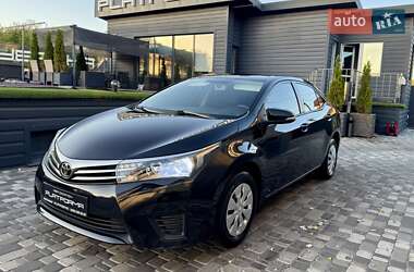 Седан Toyota Corolla 2014 в Києві