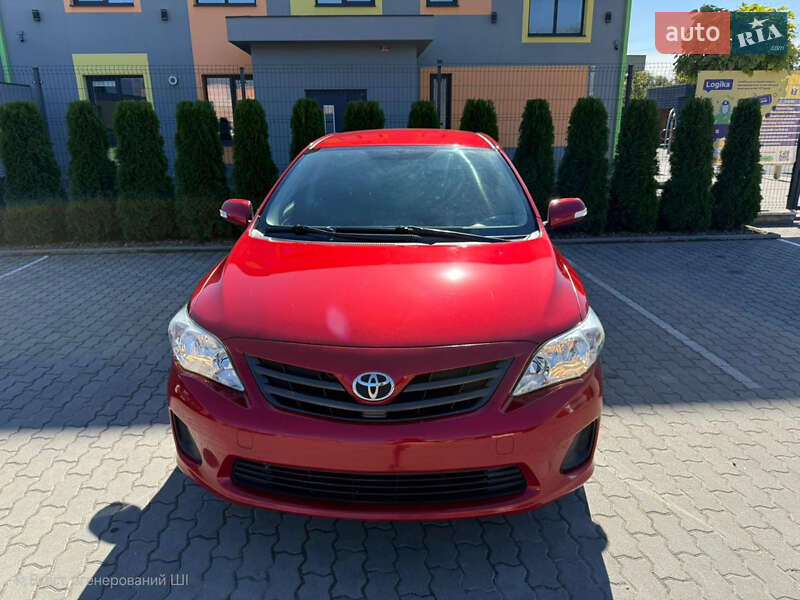 Седан Toyota Corolla 2012 в Львове