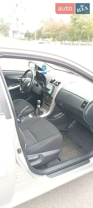 Седан Toyota Corolla 2008 в Харькове