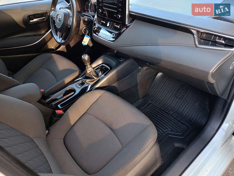 Седан Toyota Corolla 2021 в Киеве