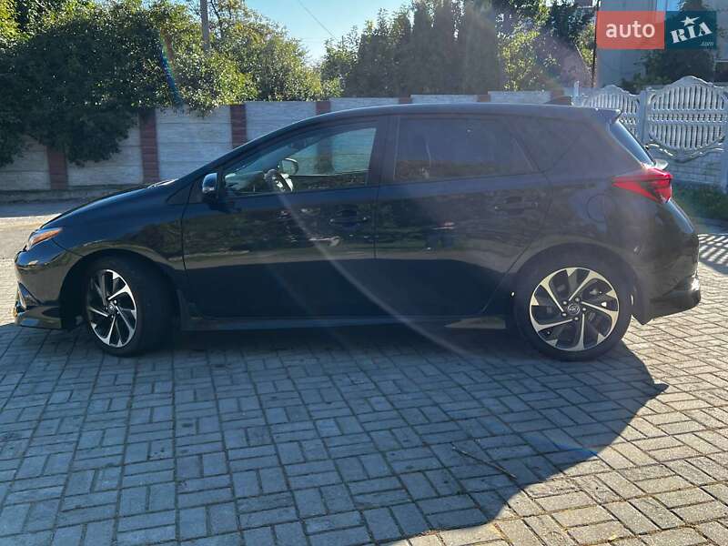 Хетчбек Toyota Corolla 2017 в Рівному