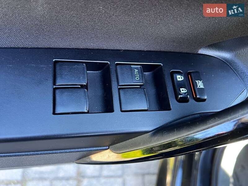 Хетчбек Toyota Corolla 2017 в Рівному