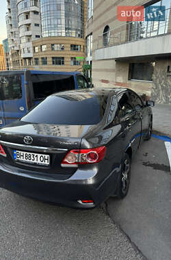 Седан Toyota Corolla 2010 в 
