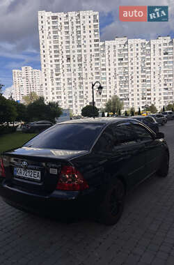 Седан Toyota Corolla 2005 в 