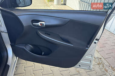 Седан Toyota Corolla 2012 в 