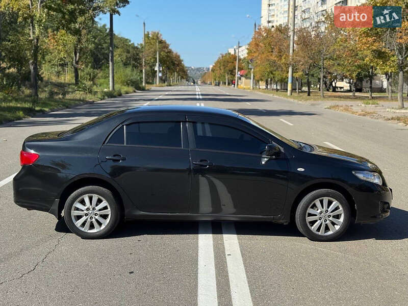 Седан Toyota Corolla 2007 в Харькове