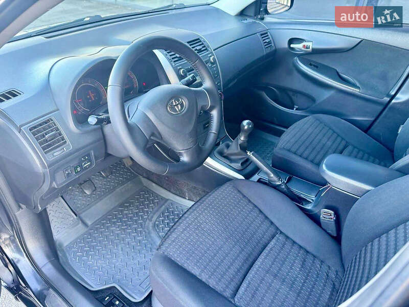 Седан Toyota Corolla 2007 в Харькове