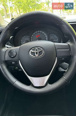 Седан Toyota Corolla 2014 в 