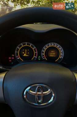 Седан Toyota Corolla 2010 в 