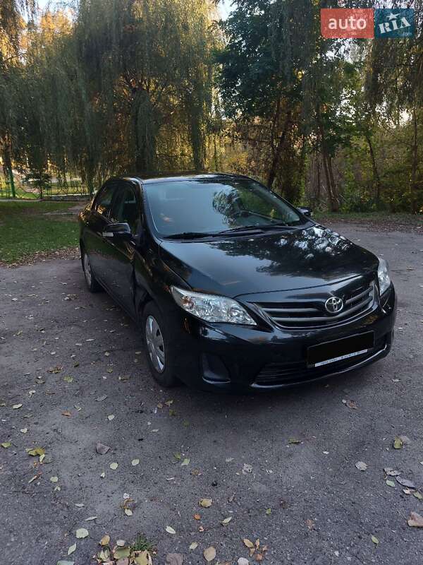 Седан Toyota Corolla 2010 в Харькове