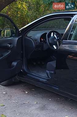 Седан Toyota Corolla 2010 в 