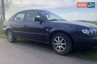 Хэтчбек Toyota Corolla 2000 в Черноморске