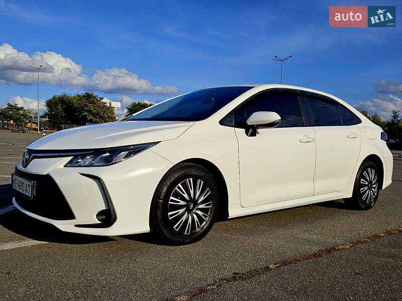 Седан Toyota Corolla 2019 в Днепре