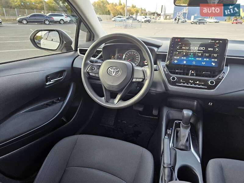 Седан Toyota Corolla 2019 в Днепре