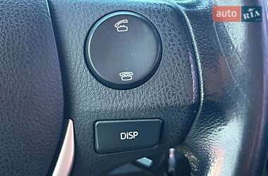 Седан Toyota Corolla 2013 в 