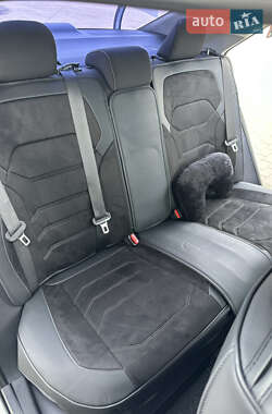 Седан Toyota Corolla 2013 в 