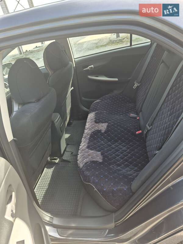 Седан Toyota Corolla 2009 в Скале-Подольской