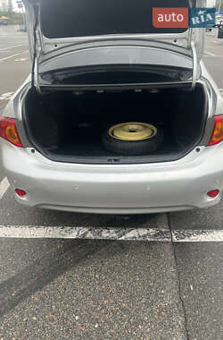 Седан Toyota Corolla 2007 в 