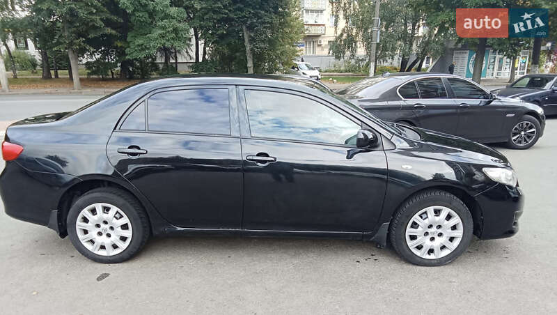 Седан Toyota Corolla 2008 в Житомире