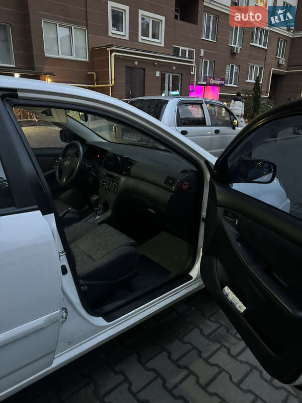 Хетчбек Toyota Corolla 2002 в Києві фото 13 Хетчбек Toyota Corolla 2002 в Києві