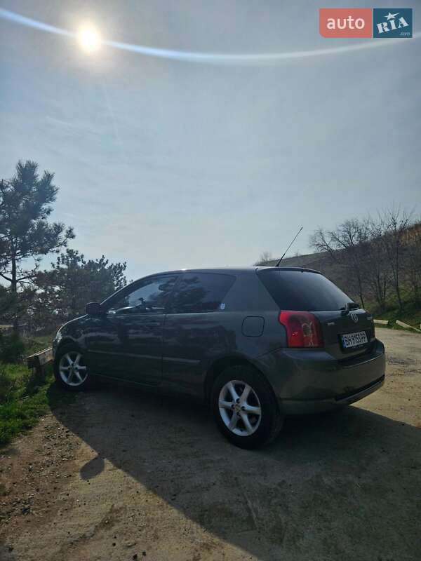 Хетчбек Toyota Corolla 2005 в Одесі