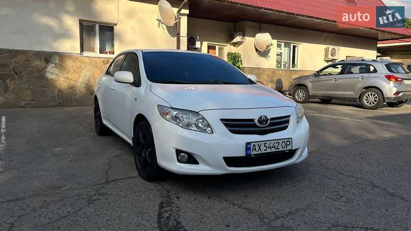Седан Toyota Corolla 2008 в 