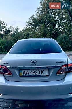 Седан Toyota Corolla 2011 в 