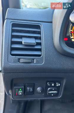 Седан Toyota Corolla 2011 в 
