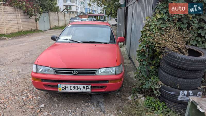 Седан Toyota Corolla 1992 в Одессе