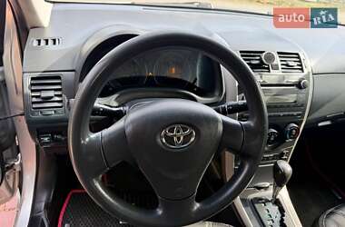 Седан Toyota Corolla 2009 в 