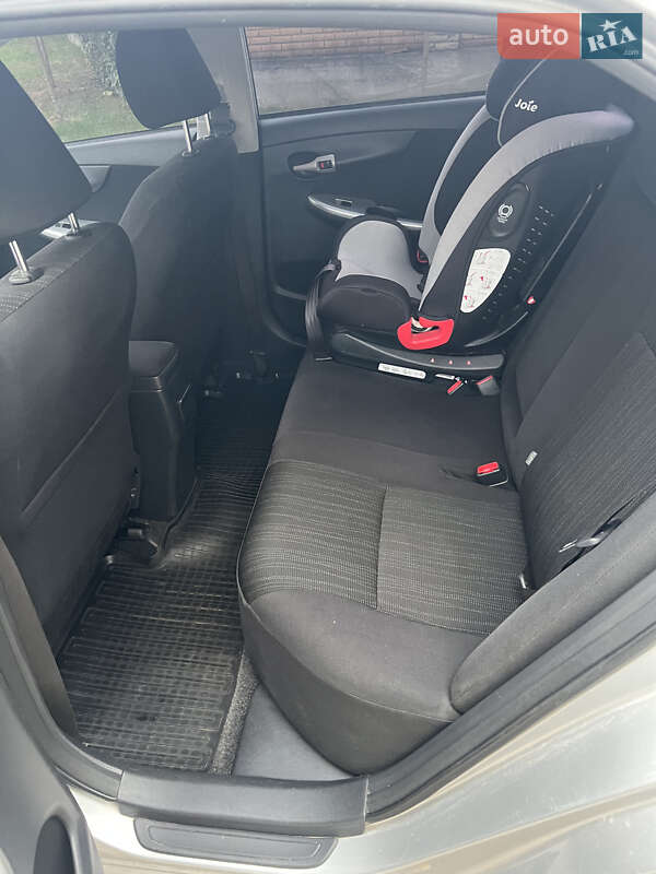 Седан Toyota Corolla 2007 в Вишневому фото 7 Седан Toyota Corolla 2007 в Вишневому