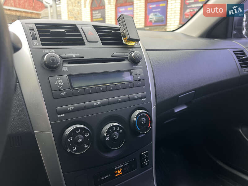 Седан Toyota Corolla 2011 в Белой Церкви