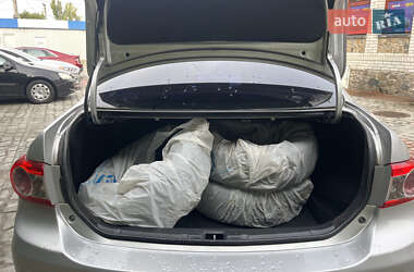 Седан Toyota Corolla 2011 в 