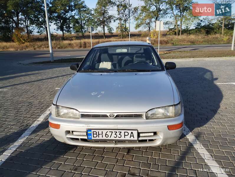 Хэтчбек Toyota Corolla 1995 в  фото Хэтчбек Toyota Corolla 1995 в