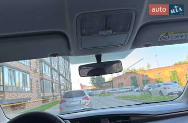 Седан Toyota Corolla 2016 в 