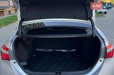 Седан Toyota Corolla 2016 в 