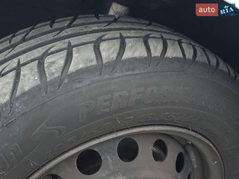 Седан Toyota Corolla 2016 в Києві фото 26 Седан Toyota Corolla 2016 в Києві