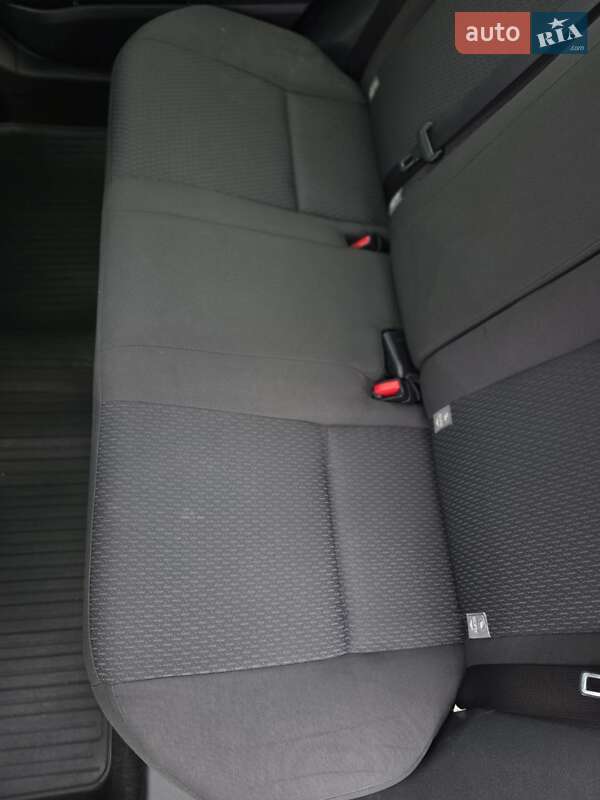 Седан Toyota Corolla 2016 в Києві фото 23 Седан Toyota Corolla 2016 в Києві