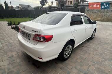 Седан Toyota Corolla 2010 в 