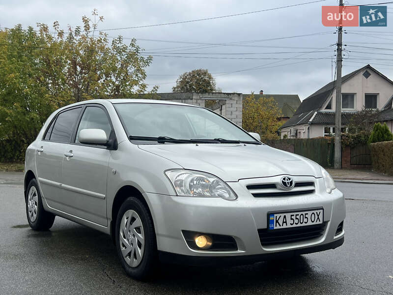 Хэтчбек Toyota Corolla 2004 в Броварах фото 2 Хэтчбек Toyota Corolla 2004 в Броварах