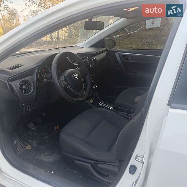 Седан Toyota Corolla 2016 в Запорожье