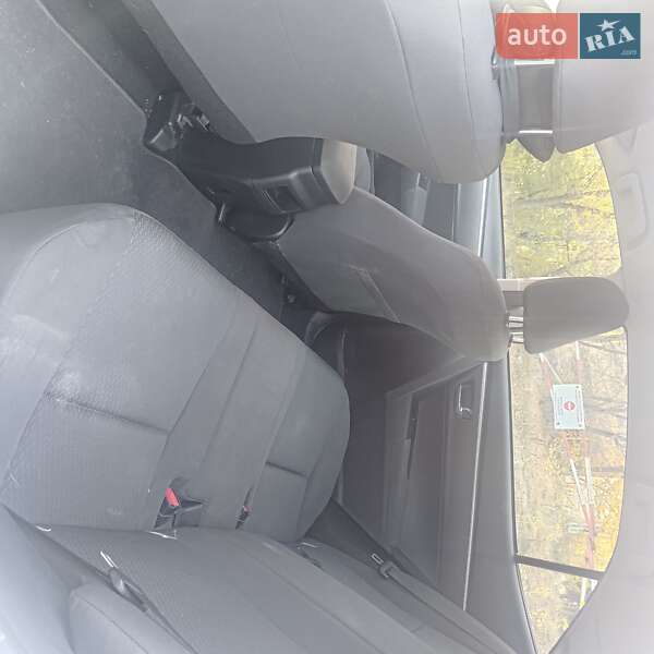 Седан Toyota Corolla 2016 в Запорожье