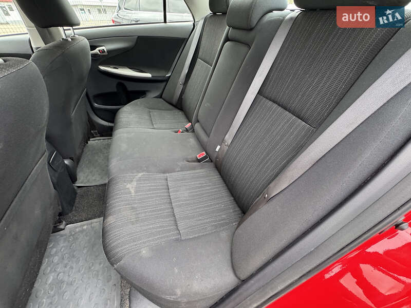 Седан Toyota Corolla 2008 в Києві