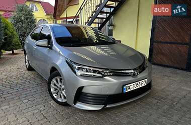 Седан Toyota Corolla 2018 в 
